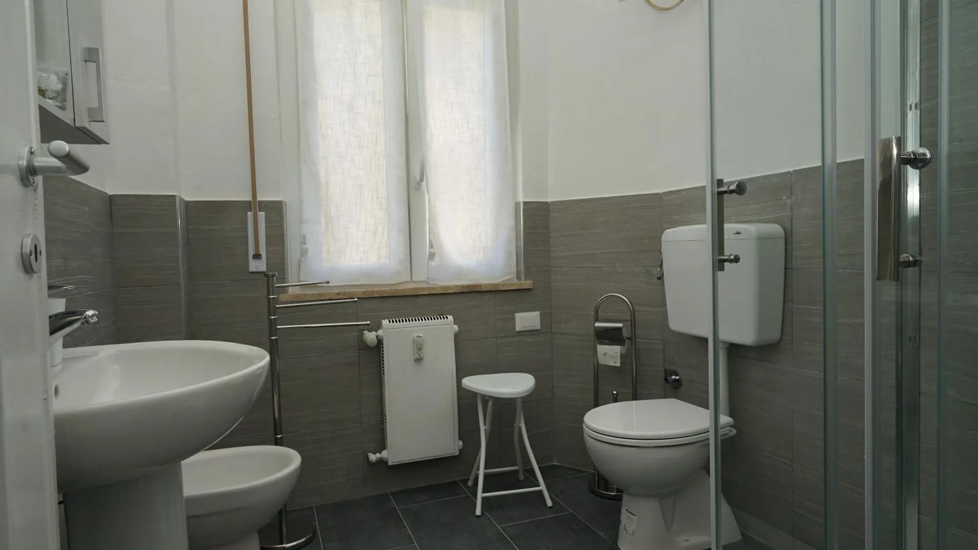 Gagliola Cento Apartment La Spezia