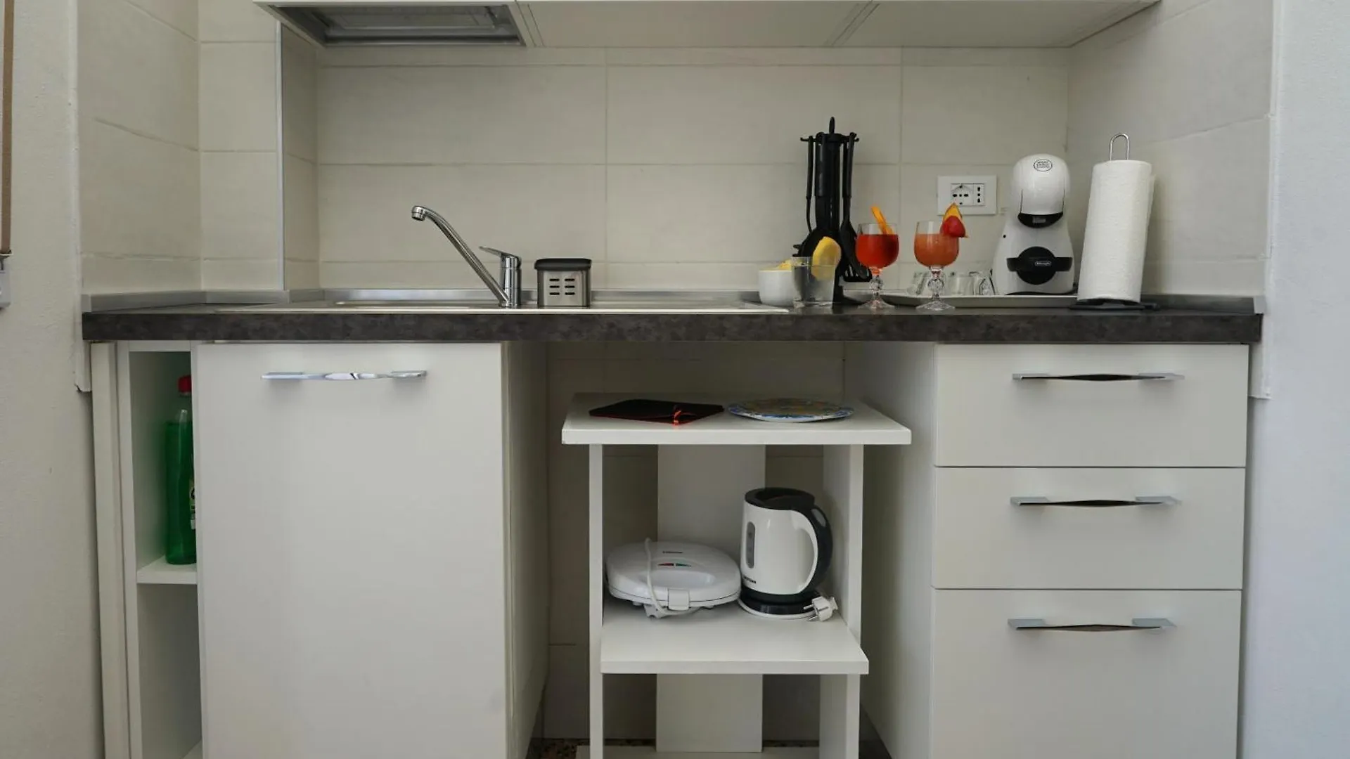 Gagliola Cento Apartment La Spezia