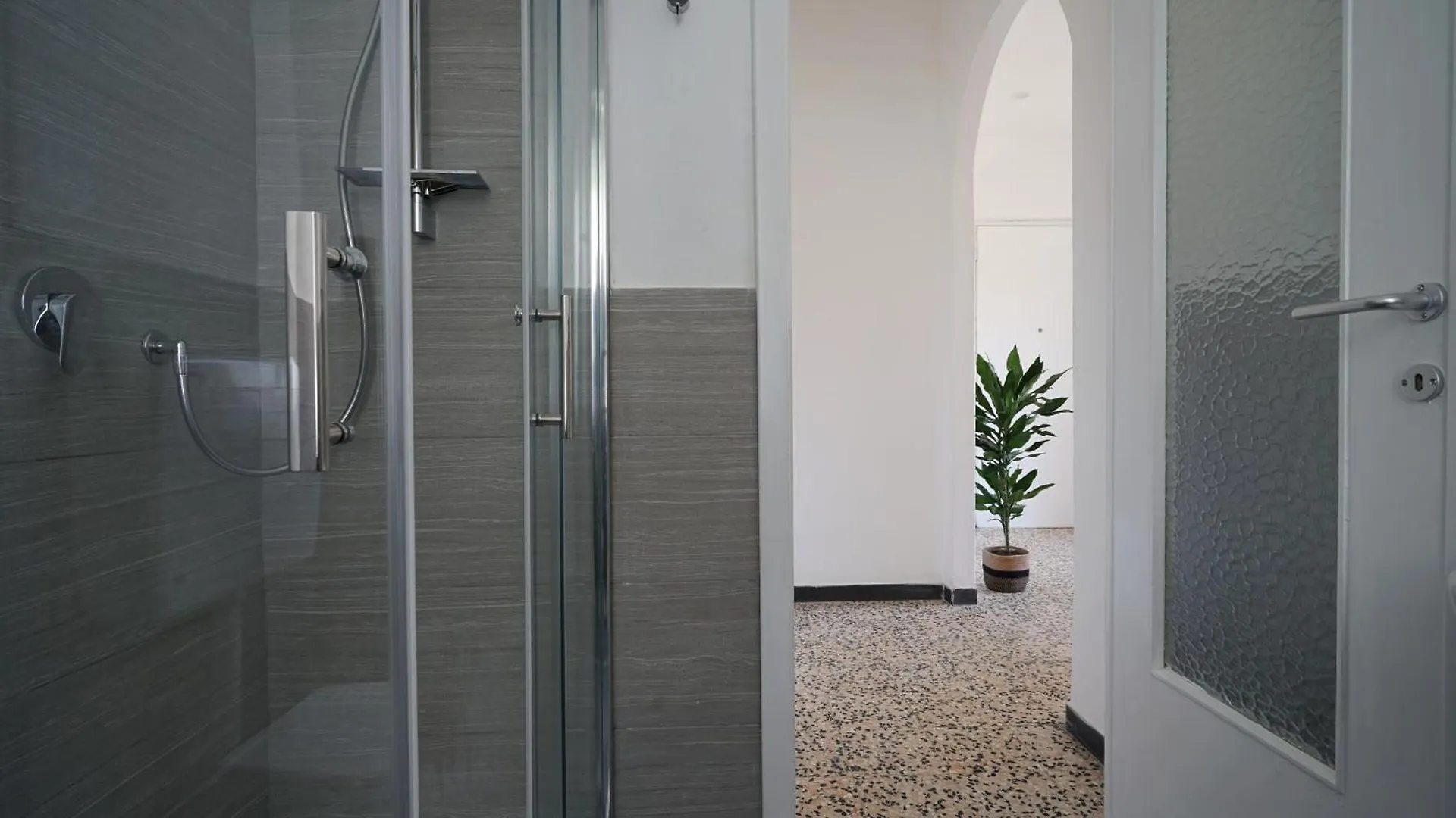 Gagliola Cento Apartment La Spezia